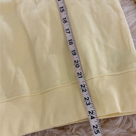 NWT Amazon Essentials Light Yellow Crewneck Sweatshirt - Picture 4 of 5